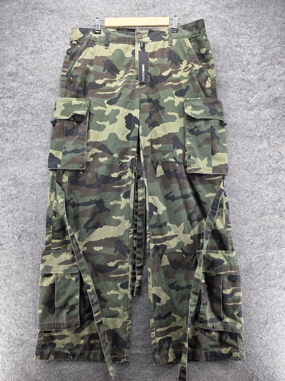 Fashion Nova Pants Womens 1X Green Cargo Camo Twill Pockets Utility Strap 32 In